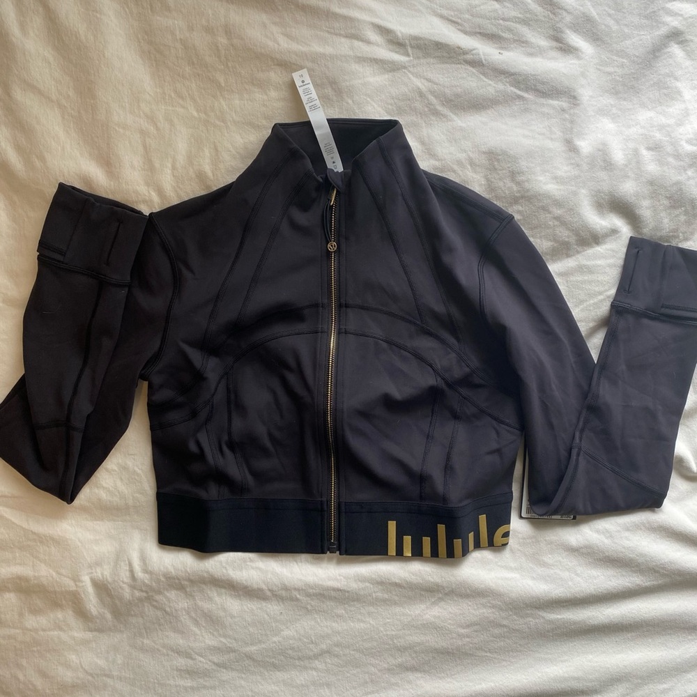 NWT Lululemon cropped define jacket